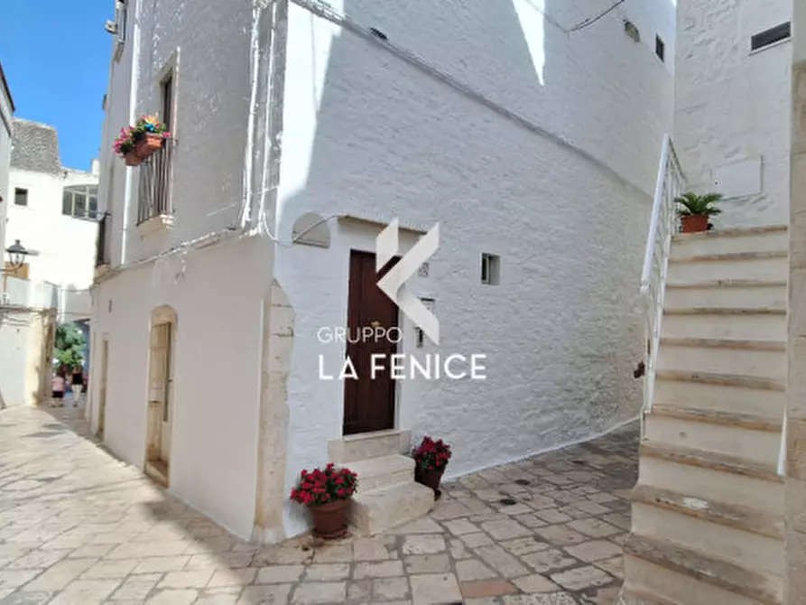 Immagine 1 di Casa indipendente in vendita  in via Garibaldi a Locorotondo