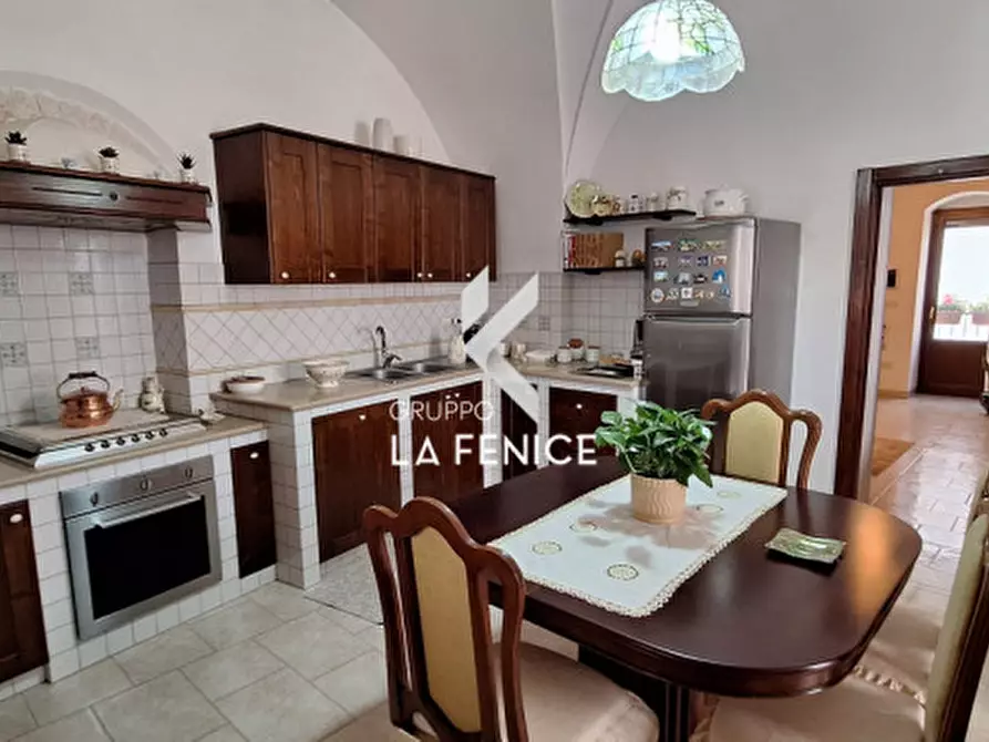 Immagine 10 di Casa indipendente in vendita  in via Garibaldi a Locorotondo