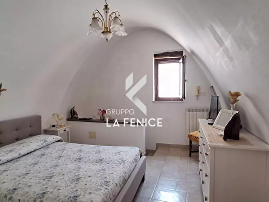 Immagine 19 di Casa indipendente in vendita  in via Garibaldi a Locorotondo