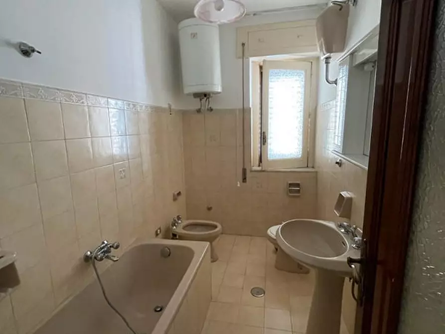 Immagine 8 di Appartamento in vendita  in Via F.Turati a Tramutola