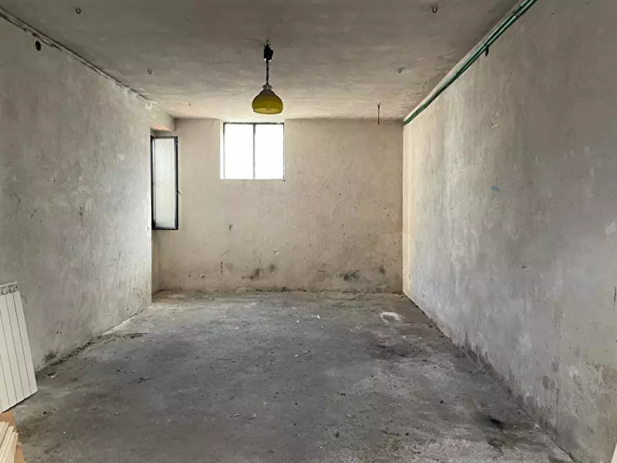 Immagine 12 di Appartamento in vendita  in Via F.Turati a Tramutola