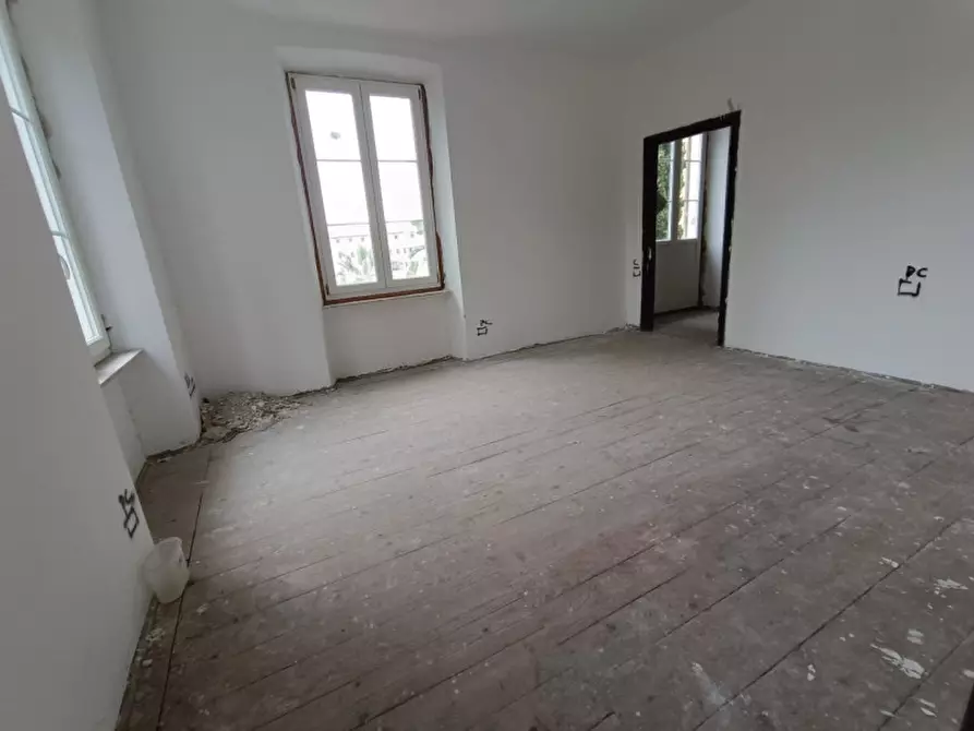 Immagine 7 di Casa bifamiliare in vendita  in via fratelli asquasciati a San Remo