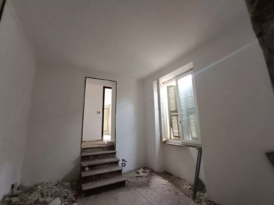 Immagine 11 di Casa bifamiliare in vendita  in via fratelli asquasciati a San Remo