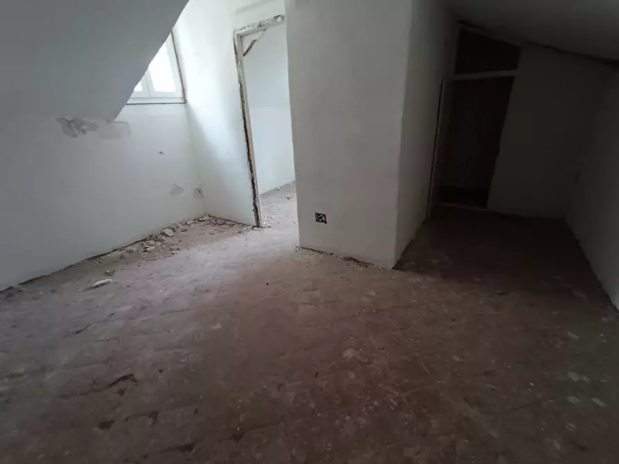 Immagine 12 di Casa bifamiliare in vendita  in via fratelli asquasciati a San Remo