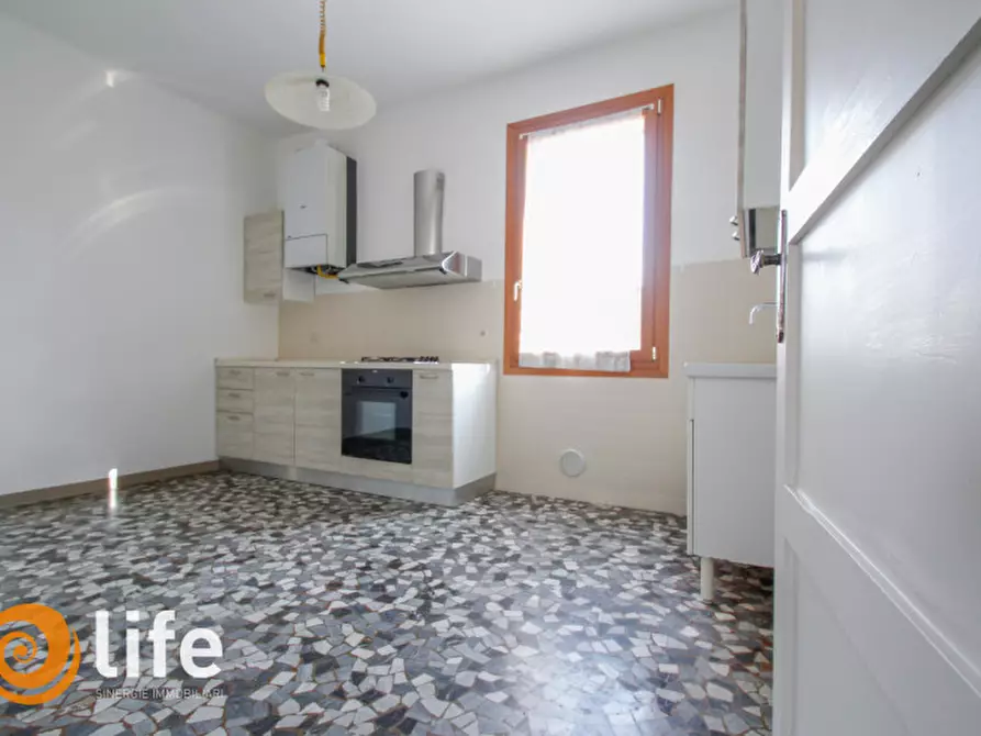 Immagine 1 di Appartamento in affitto  in Via Nazario Sauro a Vicenza
