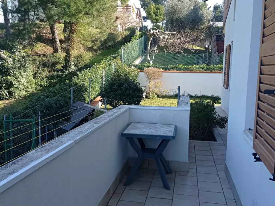 Immagine 12 di Casa bifamiliare in vendita  in via Manzoni a Agugliano