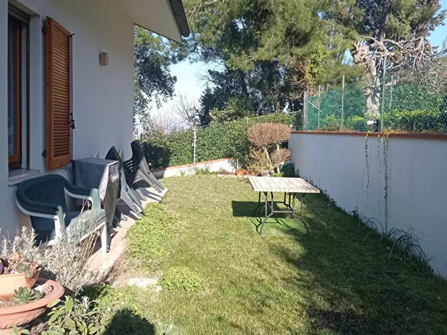 Immagine 13 di Casa bifamiliare in vendita  in via Manzoni a Agugliano