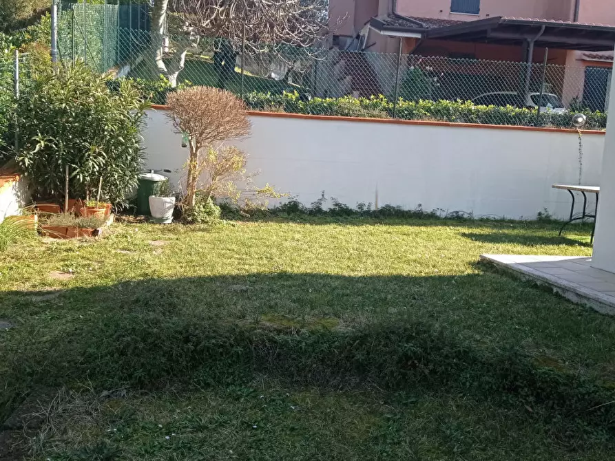 Immagine 14 di Casa bifamiliare in vendita  in via Manzoni a Agugliano