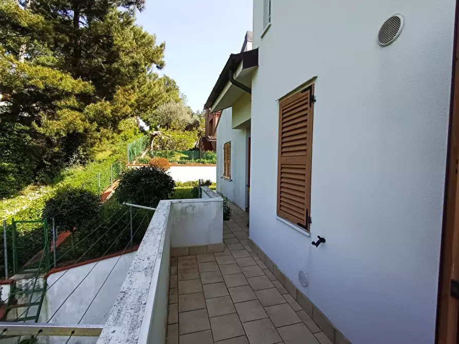 Immagine 17 di Casa bifamiliare in vendita  in via Manzoni a Agugliano