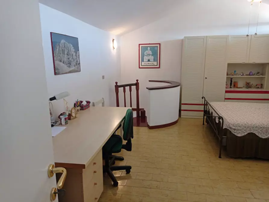 Immagine 25 di Casa bifamiliare in vendita  in via Manzoni a Agugliano