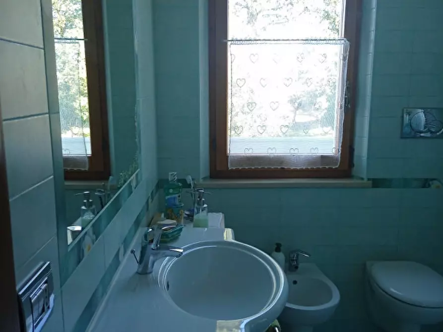 Immagine 26 di Casa bifamiliare in vendita  in via Manzoni a Agugliano