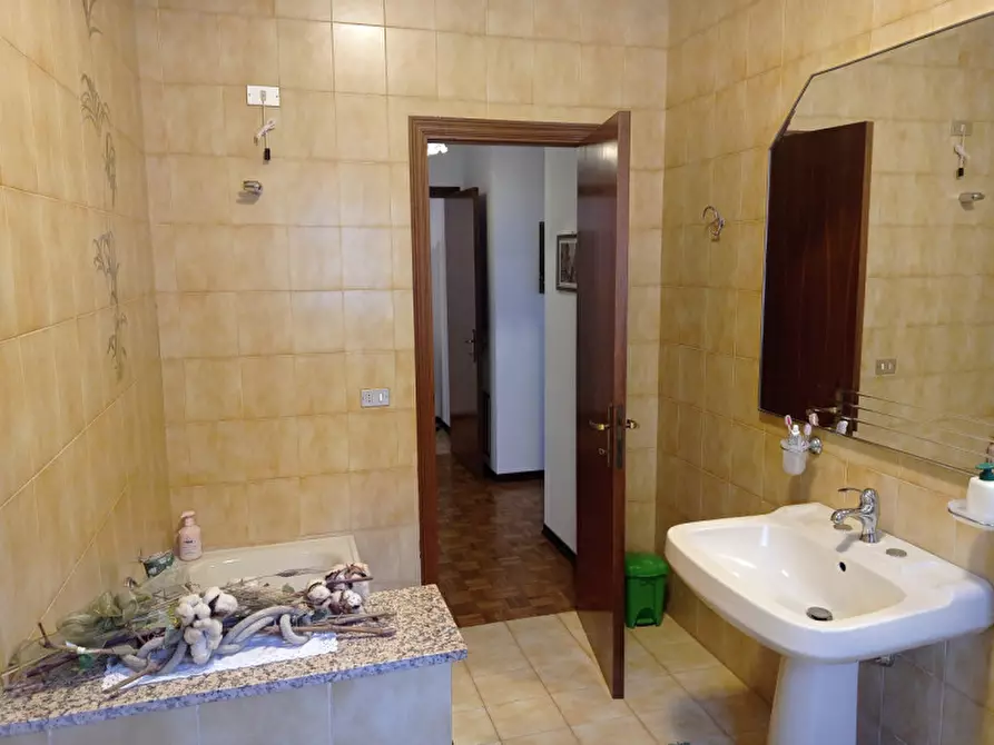 Immagine 26 di Casa bifamiliare in vendita  in via Manzoni a Agugliano