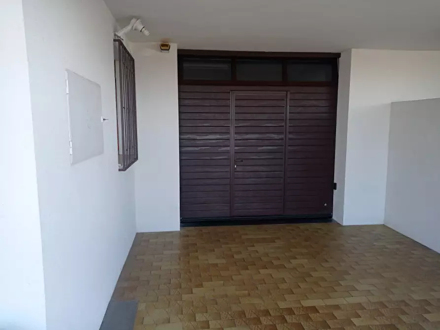 Immagine 33 di Casa bifamiliare in vendita  in via Manzoni a Agugliano