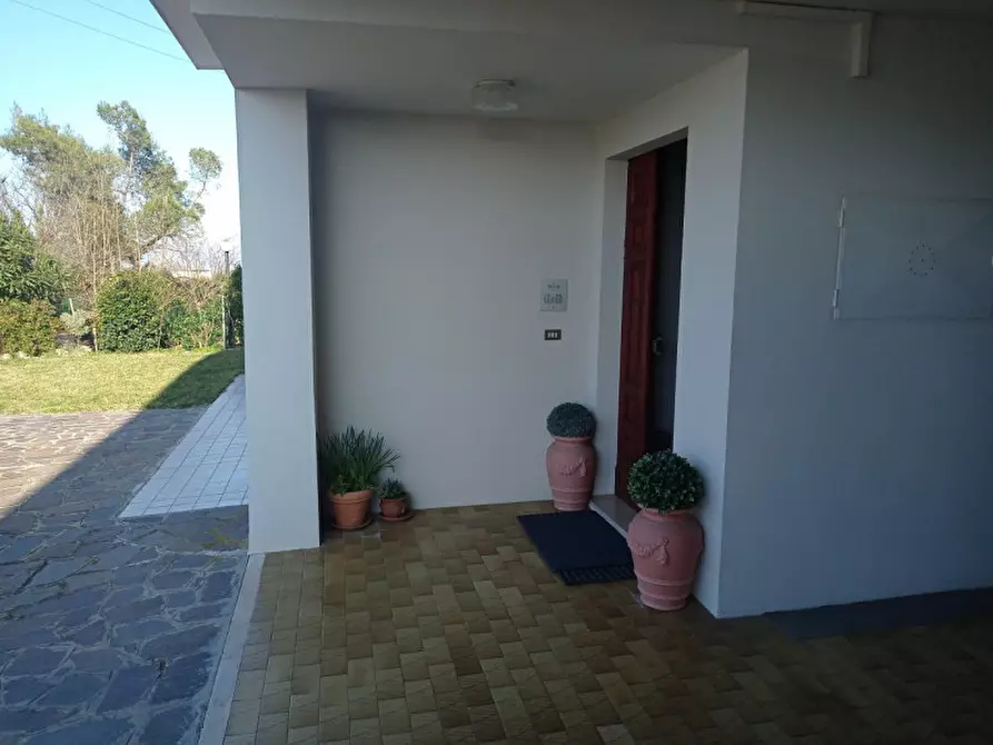 Immagine 36 di Casa bifamiliare in vendita  in via Manzoni a Agugliano