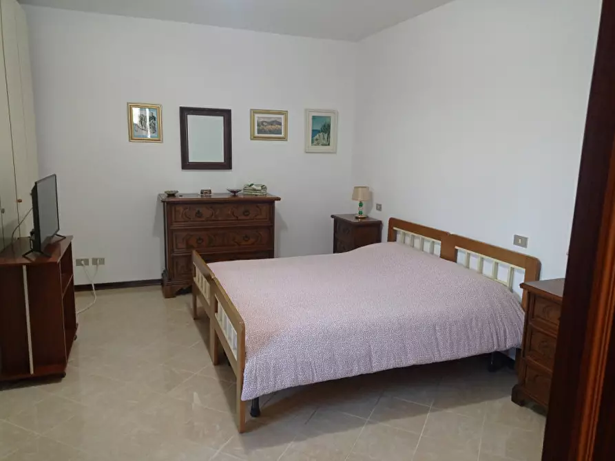 Immagine 56 di Casa bifamiliare in vendita  in via Manzoni a Agugliano