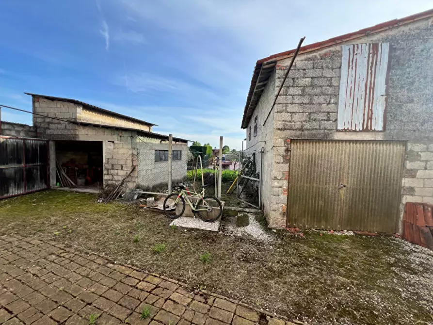 Immagine 24 di Rustico / casale in vendita  a Lonigo