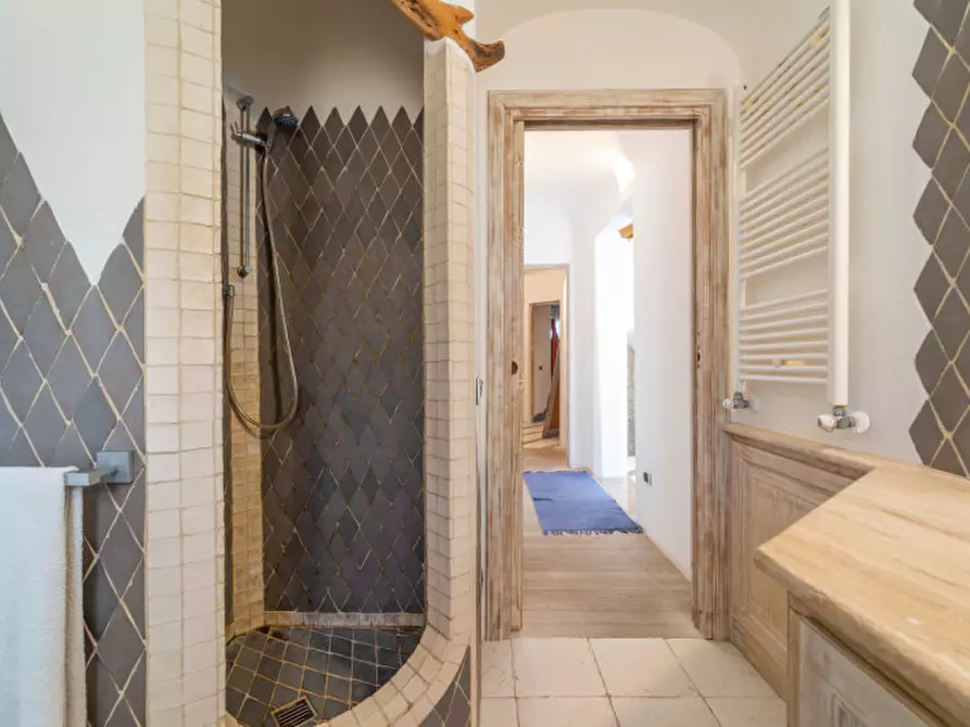 Immagine 22 di Villa in vendita  in VIA DEL GIGLIO a Olbia
