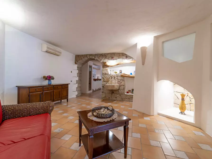 Immagine 34 di Villa in vendita  in VIA DEL GIGLIO a Olbia