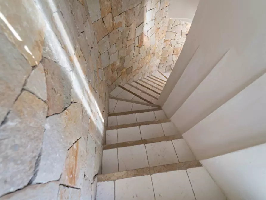 Immagine 39 di Villa in vendita  in VIA DEL GIGLIO a Olbia