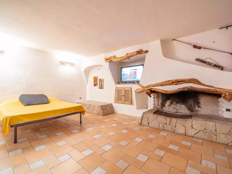 Immagine 46 di Villa in vendita  in VIA DEL GIGLIO a Olbia