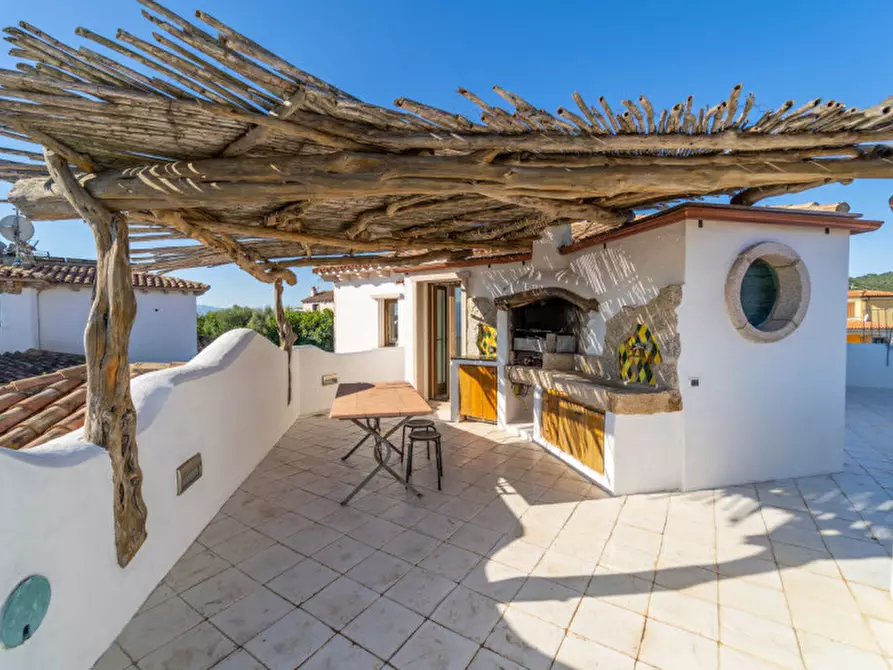 Immagine 49 di Villa in vendita  in VIA DEL GIGLIO a Olbia