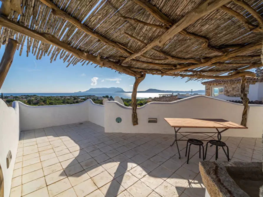 Immagine 52 di Villa in vendita  in VIA DEL GIGLIO a Olbia