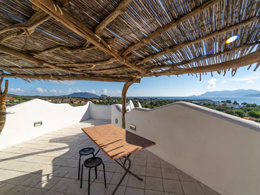Immagine 54 di Villa in vendita  in VIA DEL GIGLIO a Olbia