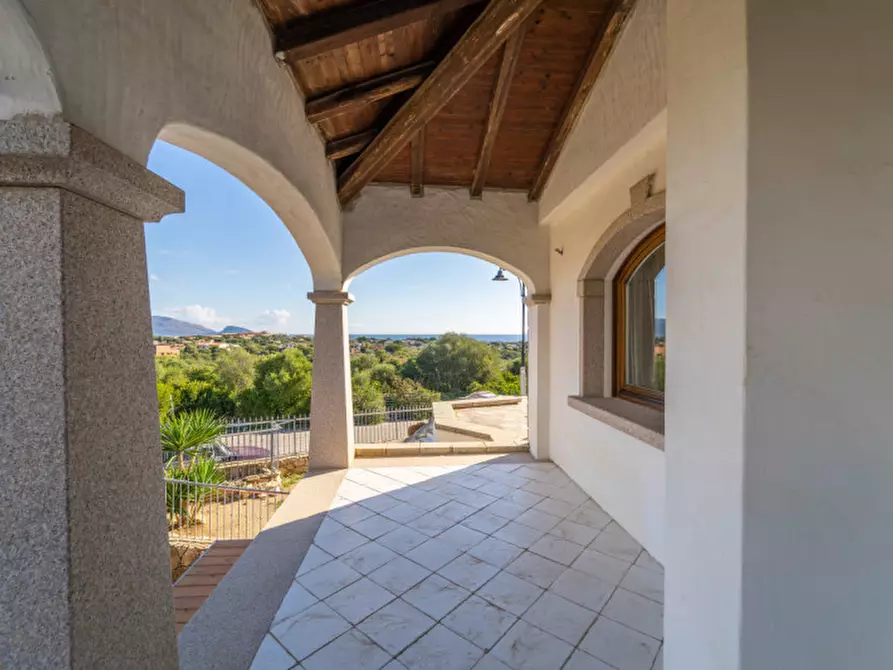 Immagine 60 di Villa in vendita  in VIA DEL GIGLIO a Olbia