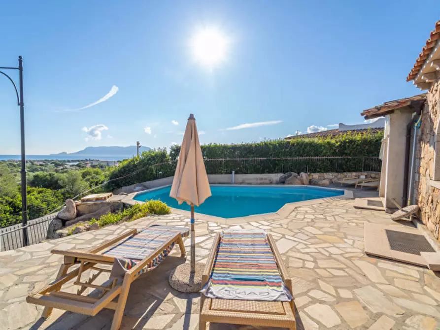 Immagine 61 di Villa in vendita  in VIA DEL GIGLIO a Olbia