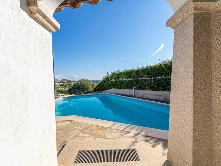 Immagine 63 di Villa in vendita  in VIA DEL GIGLIO a Olbia