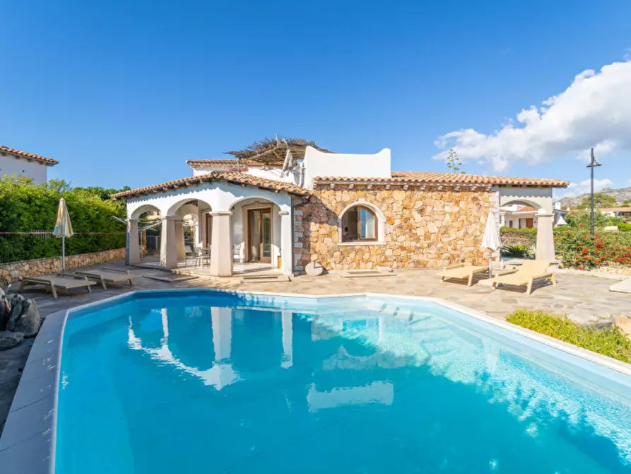Immagine 66 di Villa in vendita  in VIA DEL GIGLIO a Olbia