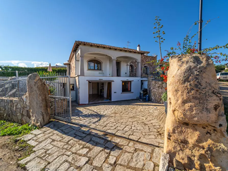 Immagine 74 di Villa in vendita  in VIA DEL GIGLIO a Olbia