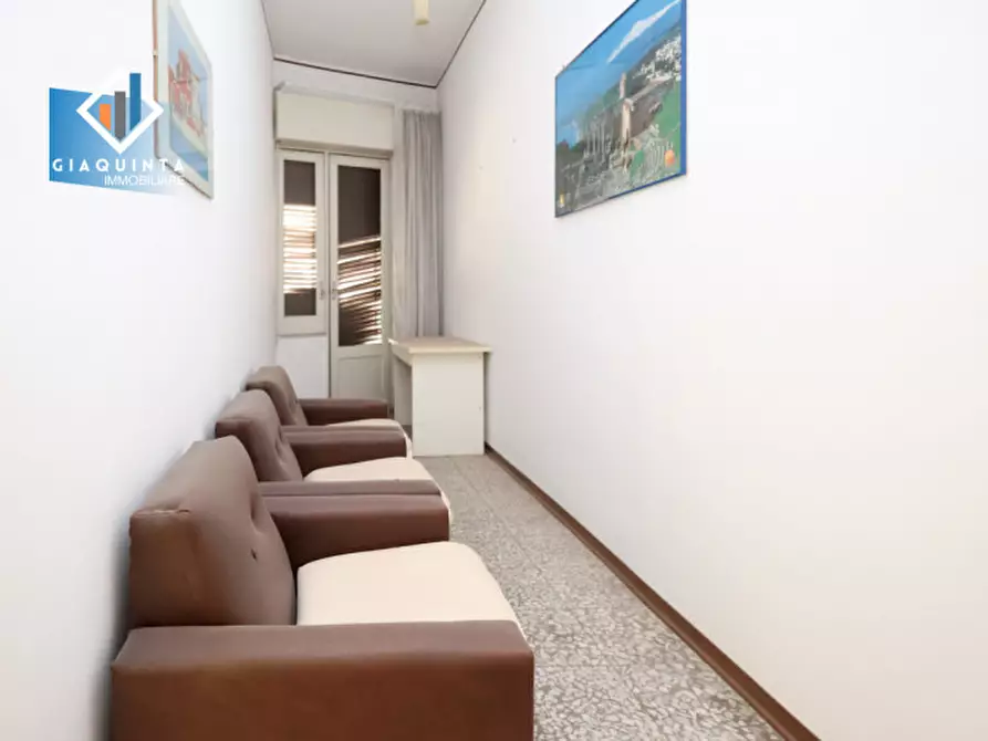 Immagine 7 di Appartamento in vendita  in via Penninello n.01 a Palagonia