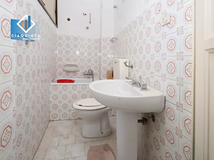 Immagine 9 di Appartamento in vendita  in via Penninello n.01 a Palagonia