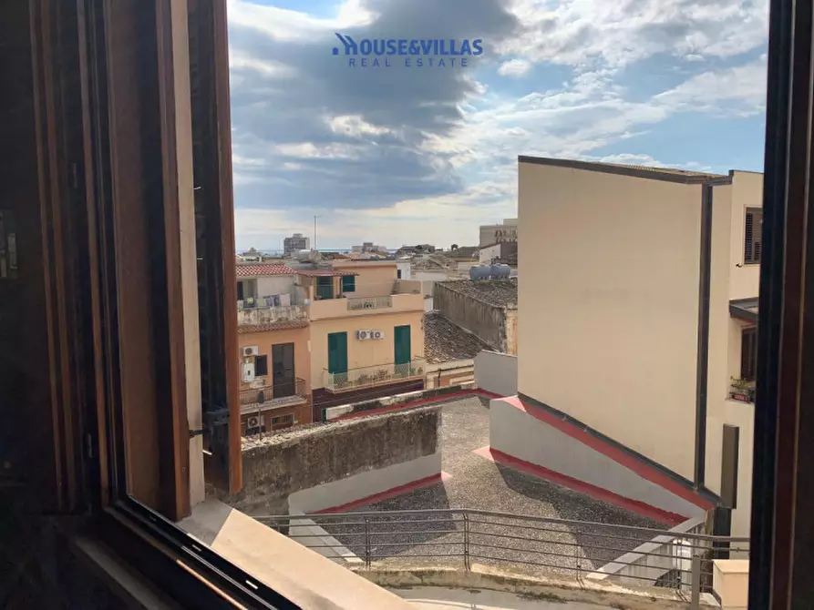 Immagine 13 di Appartamento in vendita  in via galileo galilei a Avola