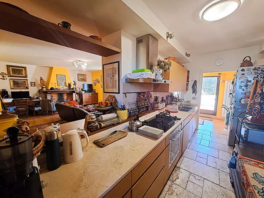 Immagine 12 di Casa indipendente in vendita  a Magione