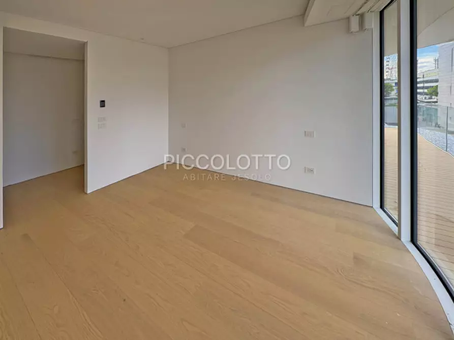 Immagine 11 di Appartamento in vendita  in Piazzetta Casa Bianca a Jesolo