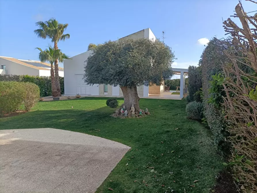 Immagine 1 di Villa in vendita  in Contrada Serrauccelli a Modica