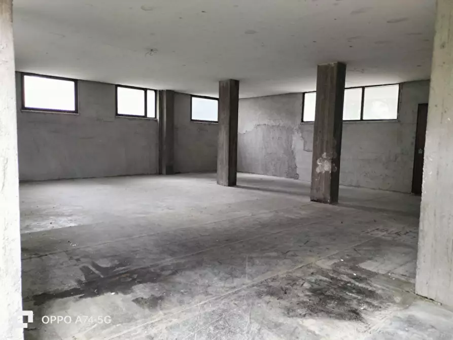 Immagine 2 di Magazzino in vendita  in Via Carnia a Terni