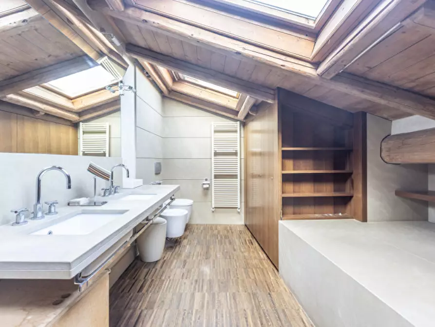 Immagine 16 di Appartamento in affitto  in Piazza Aldrovandi a Bologna