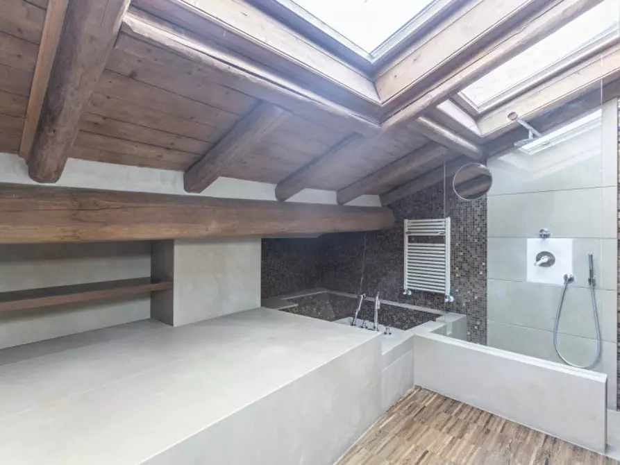 Immagine 17 di Appartamento in affitto  in Piazza Aldrovandi a Bologna