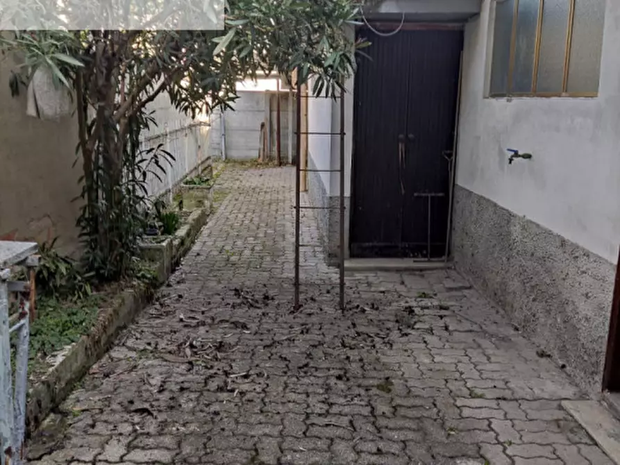 Immagine 25 di Villetta a schiera in vendita  in via Roma 98 a Lungavilla