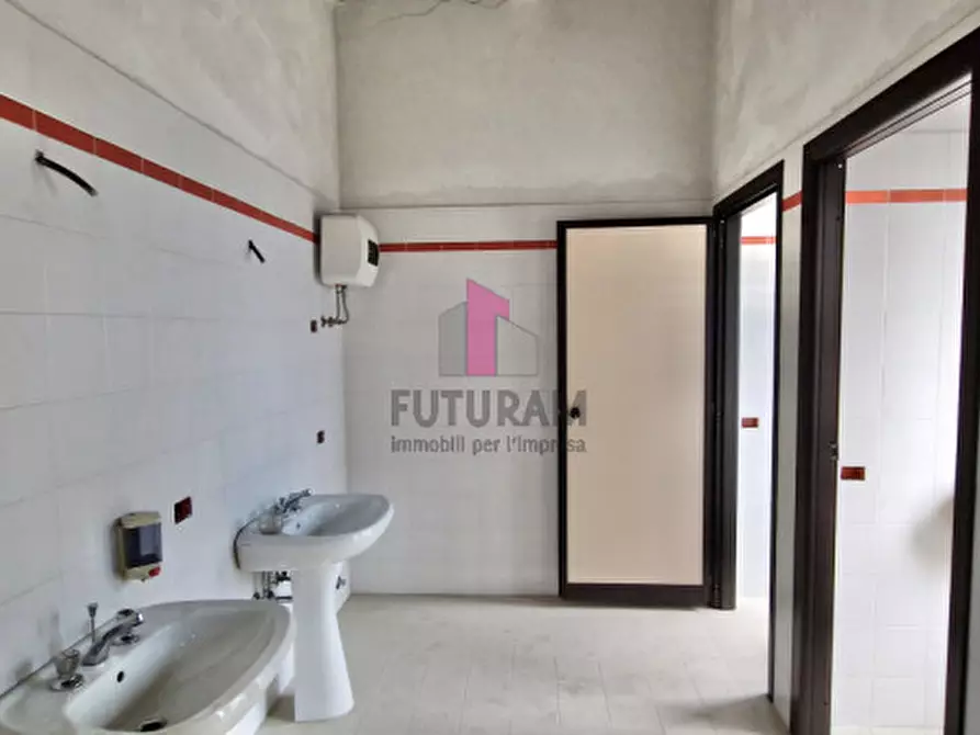 Immagine 10 di Ufficio in affitto  in roma a Altavilla Vicentina