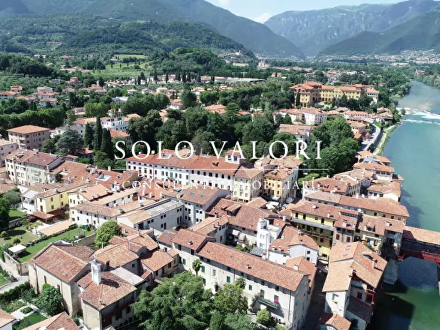 Immagine 1 di Villa in vendita  in contrà san giorgio a Bassano Del Grappa