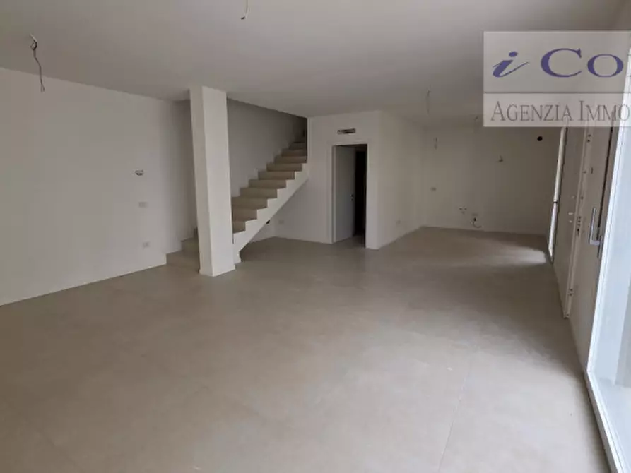 Immagine 3 di Casa trifamiliare in vendita  in Via Euganea Treponti a Teolo