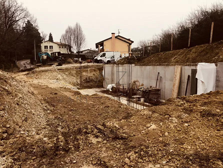 Immagine 11 di Villa in vendita  in Via delle Statue ang. Via Colombara a Mussolente