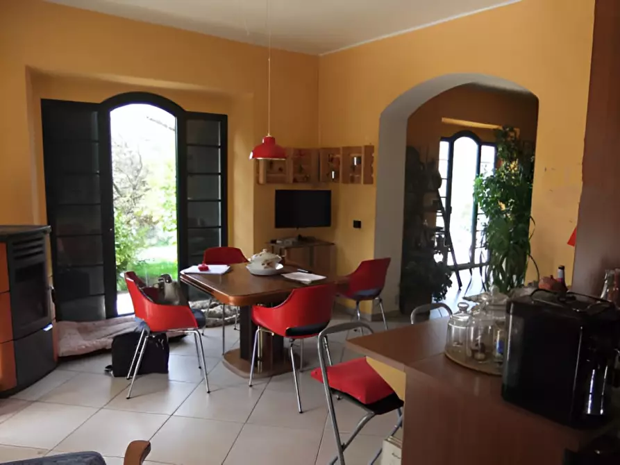 Immagine 1 di Casa indipendente in vendita  in VIA FLAMINIA SUD a Nocera Umbra