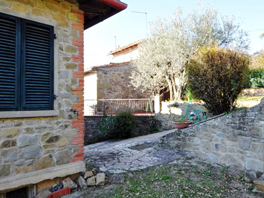 Immagine 38 di Rustico / casale in vendita  in Strada di Montemarciano a Loro Ciuffenna