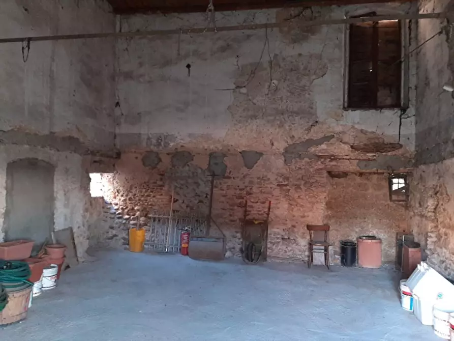 Immagine 4 di Rustico / casale in vendita  a Valeggio Sul Mincio