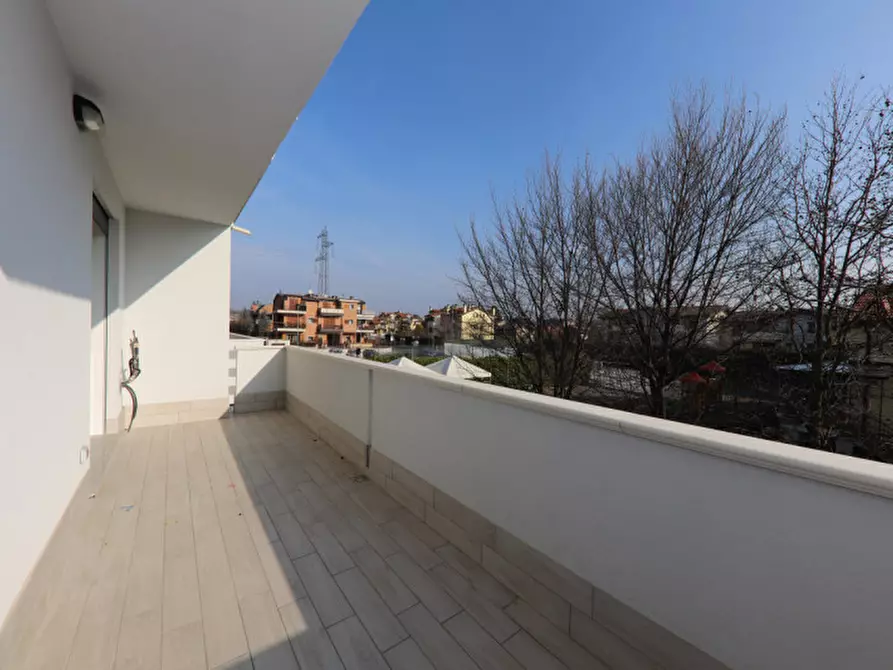 Immagine 10 di Appartamento in vendita  in Via Principale a Correzzana